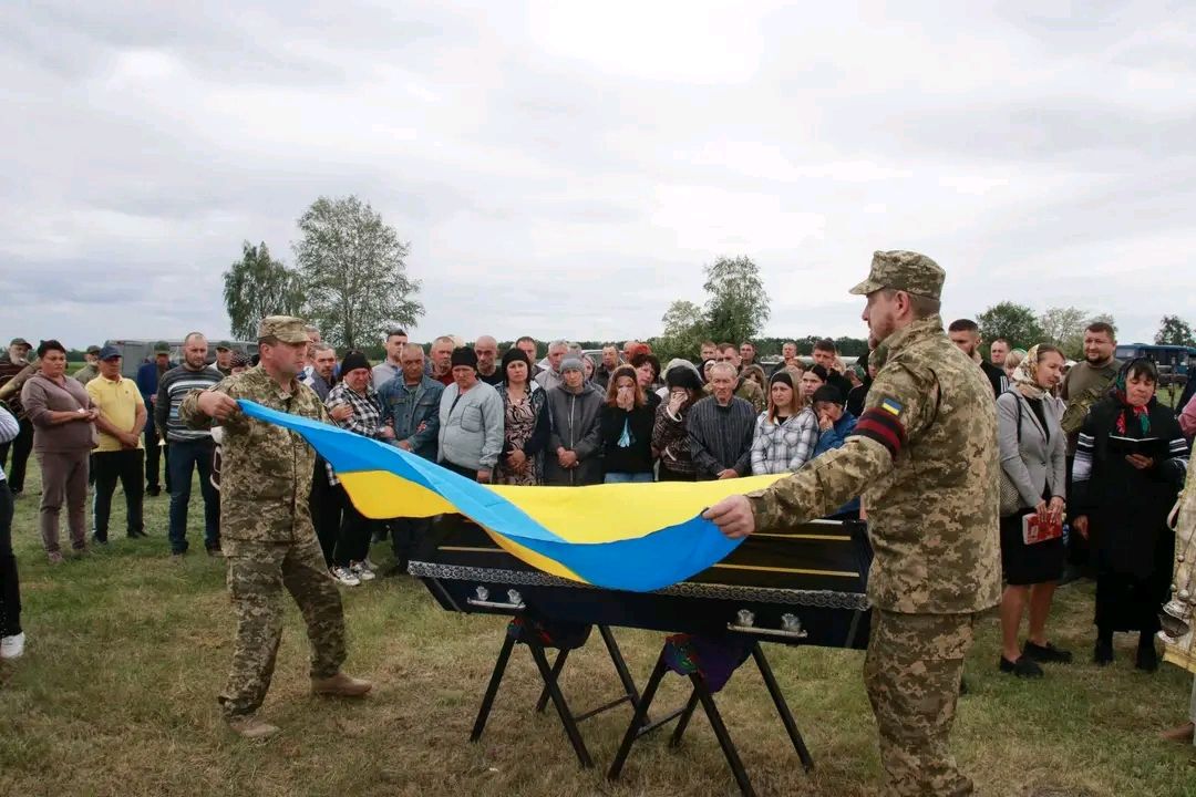 На Решетилівщині попрощалися з захисником Іваном Цибарем
