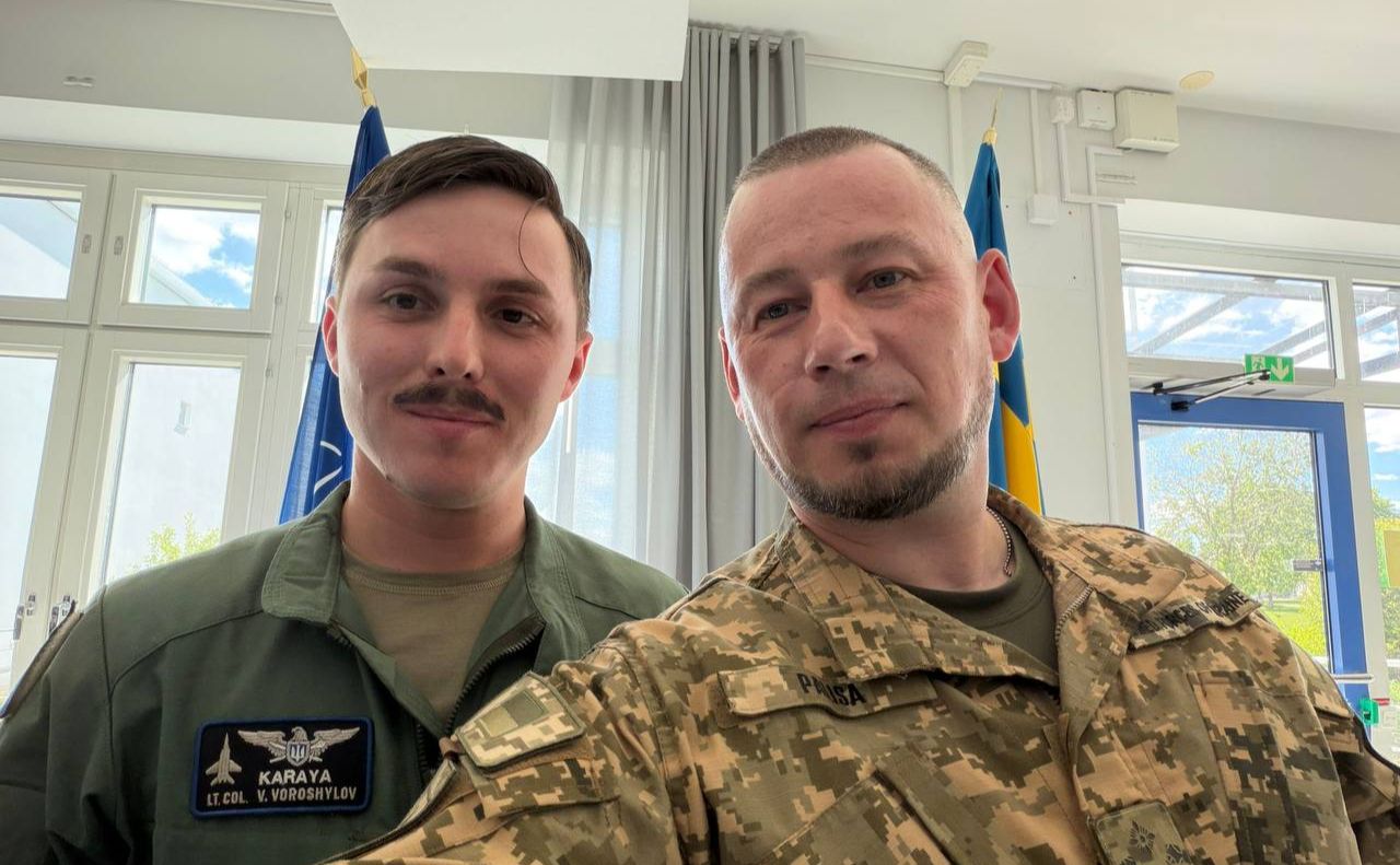 Легендарний льотчик Karaya з Кременчука готується до роботи зі шведськими винищувачами Gripen