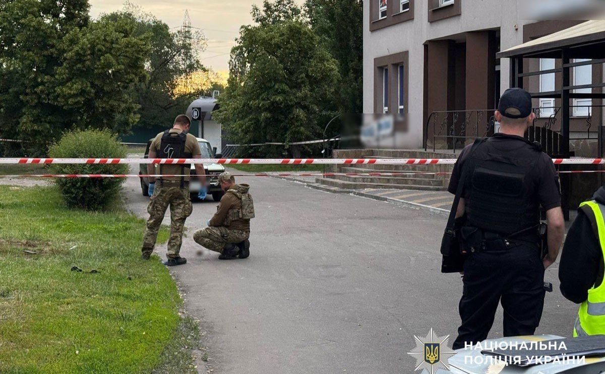 У Горішніх Плавнях біля закладу відпочинку стався вибух: є постраждалі