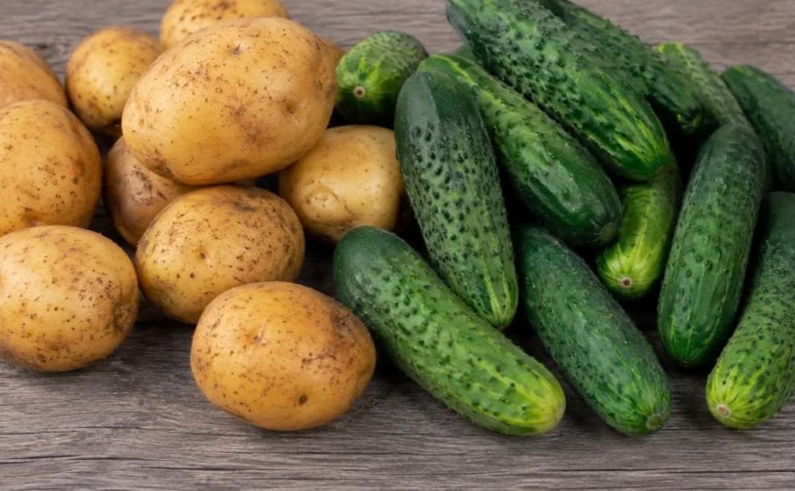Сезонні овочі та фрукти стрімко дешевшають