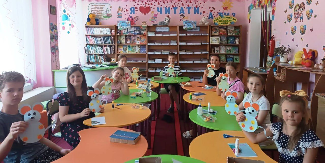 Дітлахи відвідали майстерклас із паперопластики