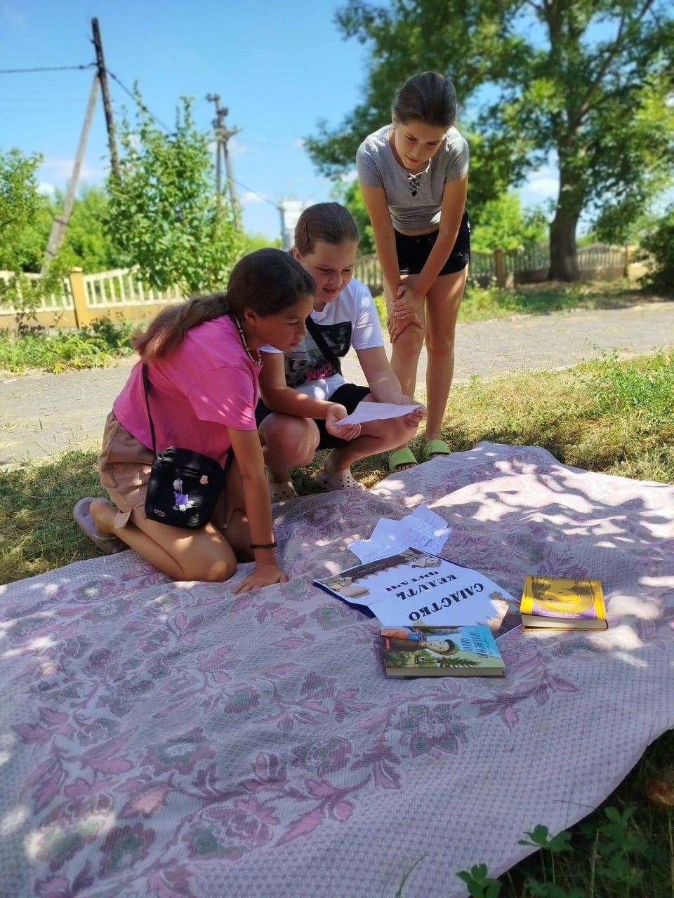 «Слідство ведуть читачі бібліотеки»: для михнівських дітлахів влаштували квест