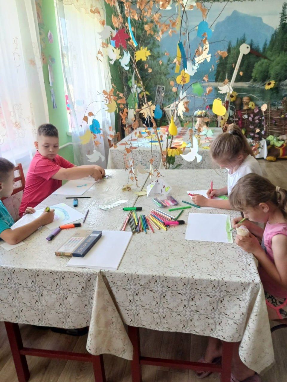Книгозбірні запрошують провести літо із книгою