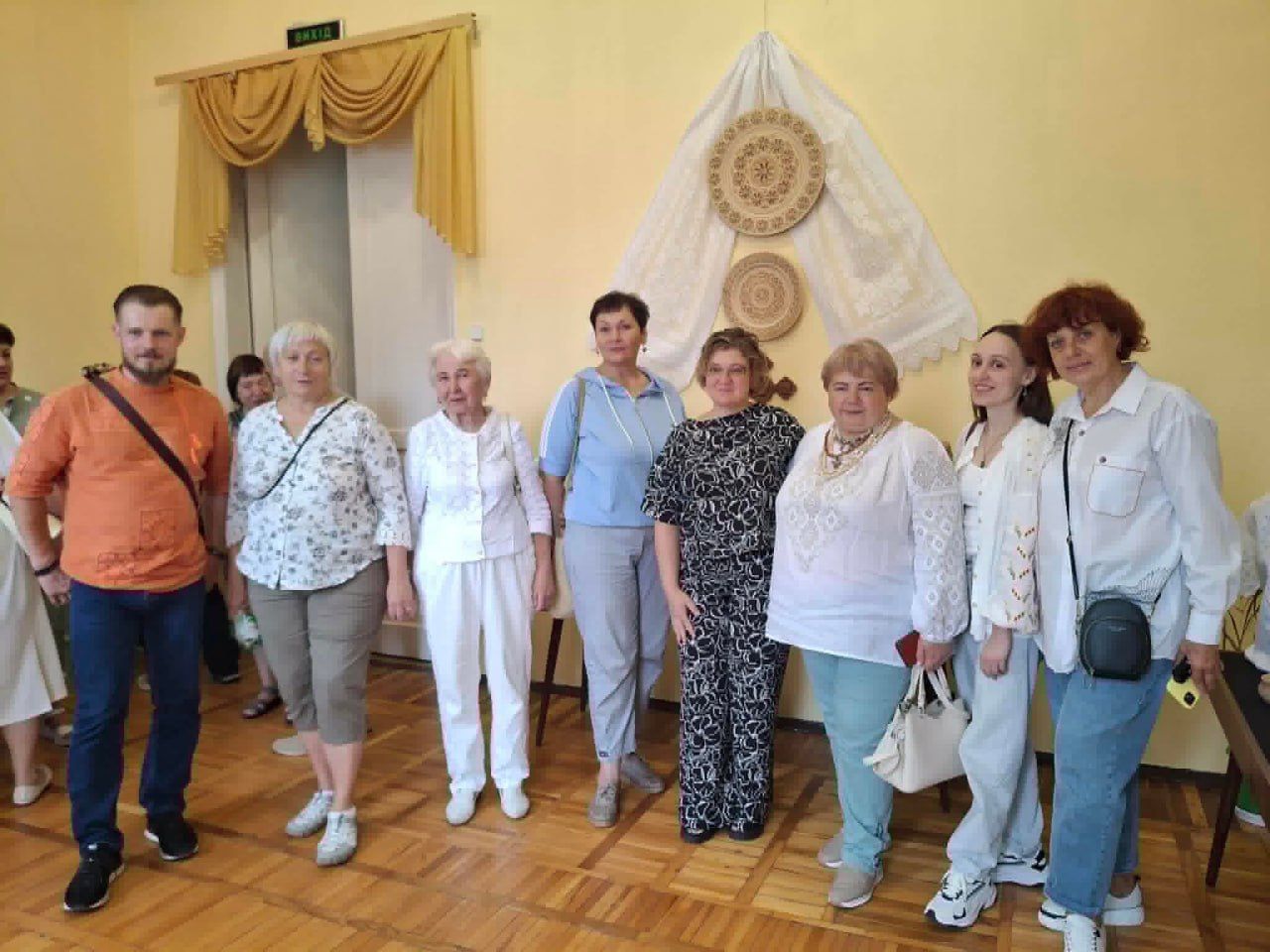 У Полтаві відкрили виставку виробів родини Вакуленко