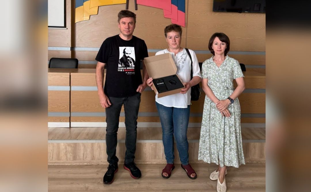 Олександр Біленький та Оксана Дядюнова придбали чергову «Чуйку» для земляка