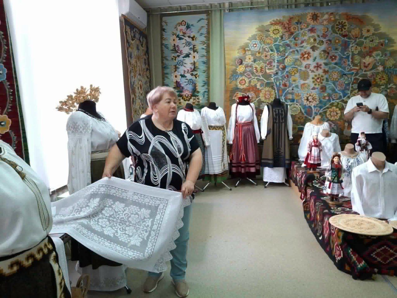 Дослідники України відвідали ВЦВК