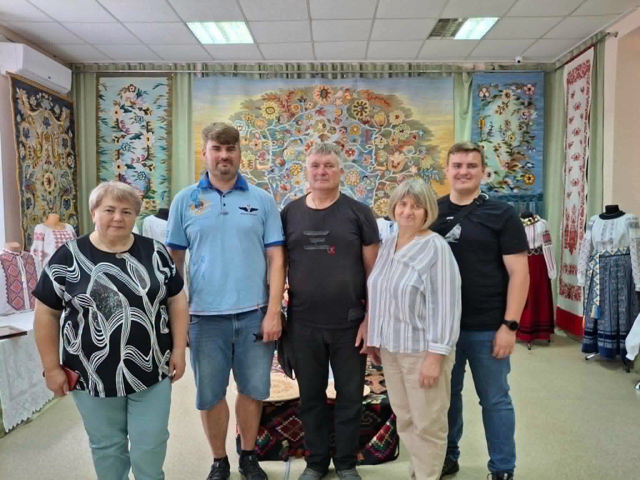 Дослідники України відвідали ВЦВК
