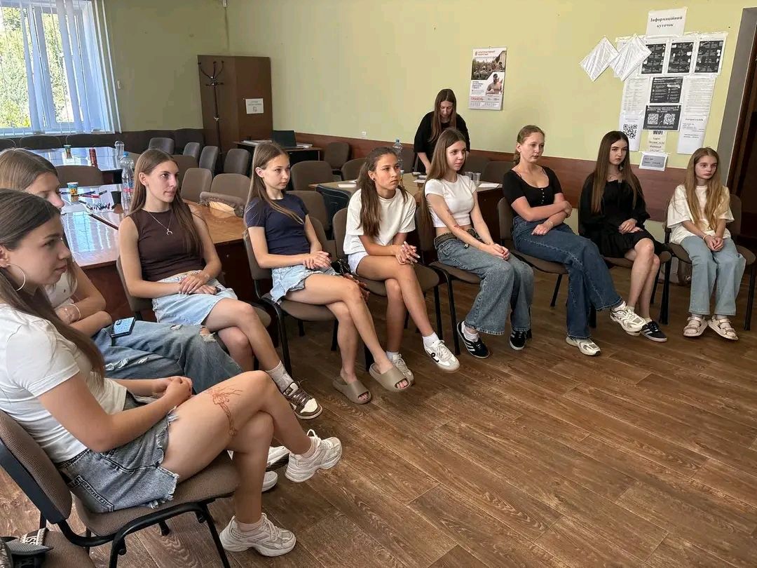 Учасники «StoryLab» зустрілися з тележурналісткою, поетесою та мисткинею Оленою Никифоренко