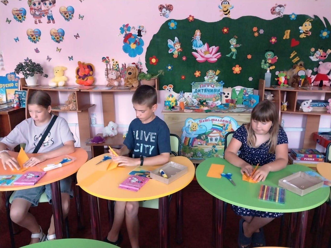 Решетилівські дітлахи опанували мистецтво створення виробів у стилі оригамі