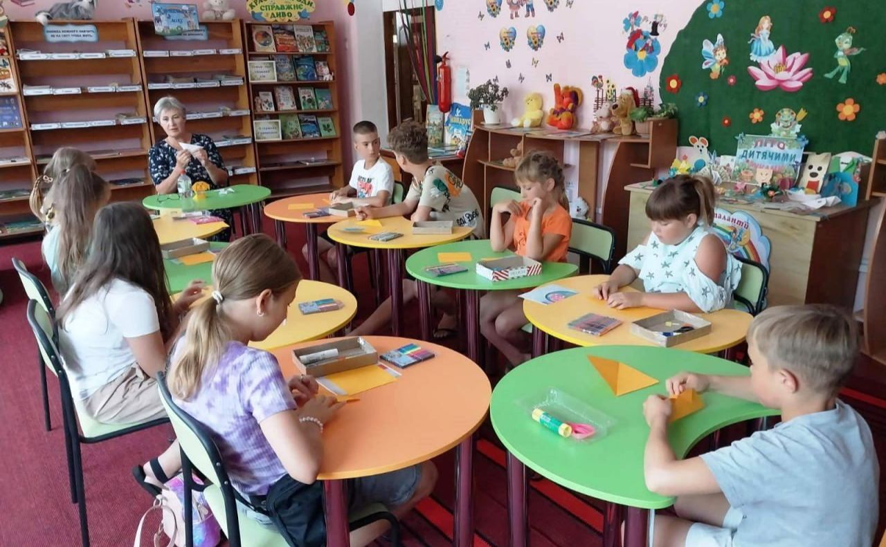 Решетилівські дітлахи опанували мистецтво створення виробів у стилі оригамі