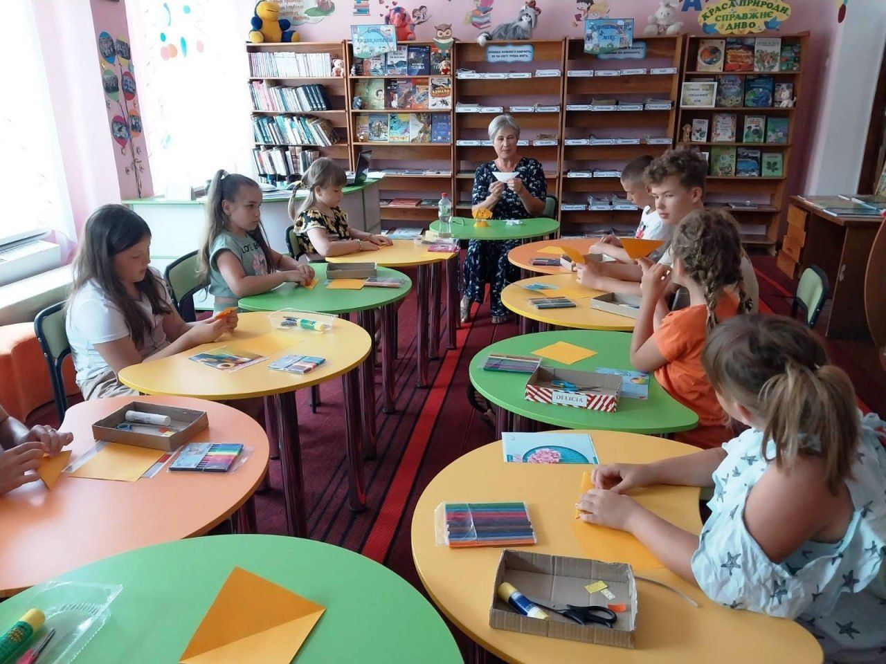 Решетилівські дітлахи опанували мистецтво створення виробів у стилі оригамі