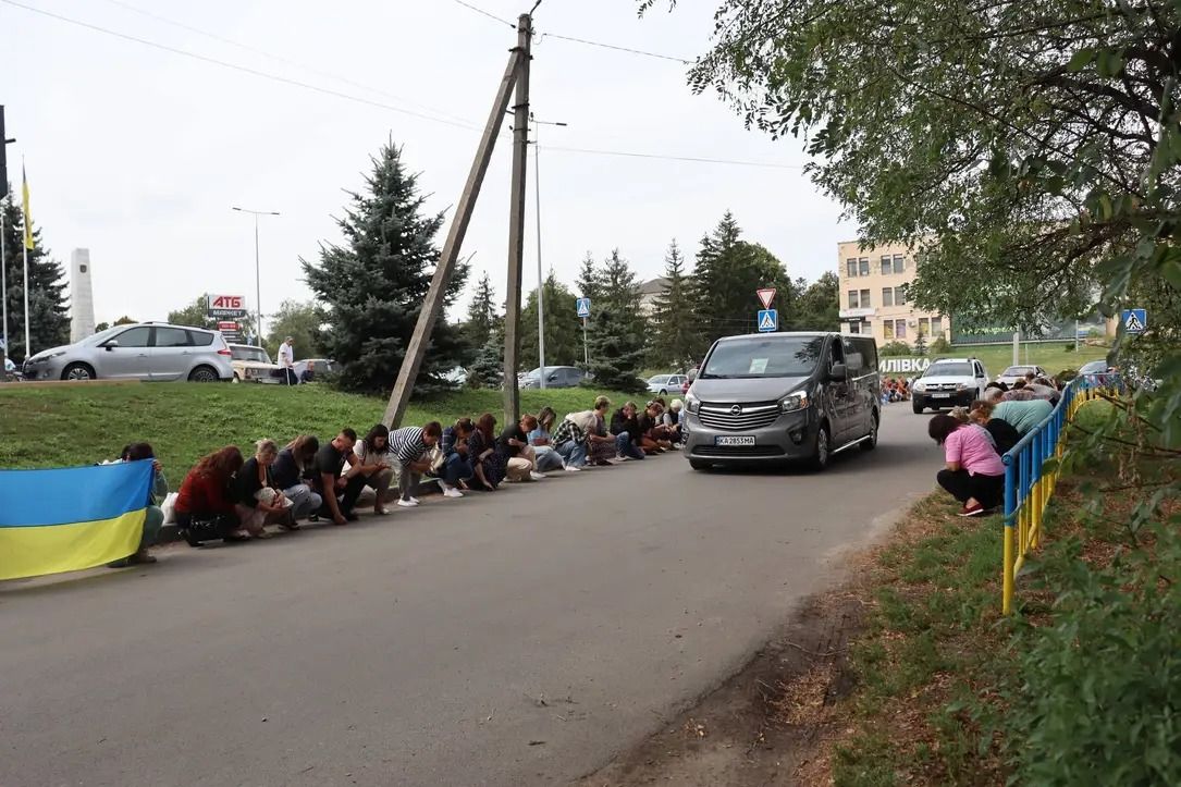 Решетилівщина попрощалася з Захисником Петром Гузоватим