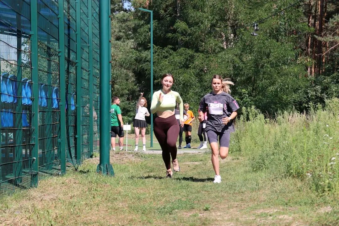 Учасники «Забіг Честі — 2026» у Решетилівці долали перешкоди заради пам’яті про земляків