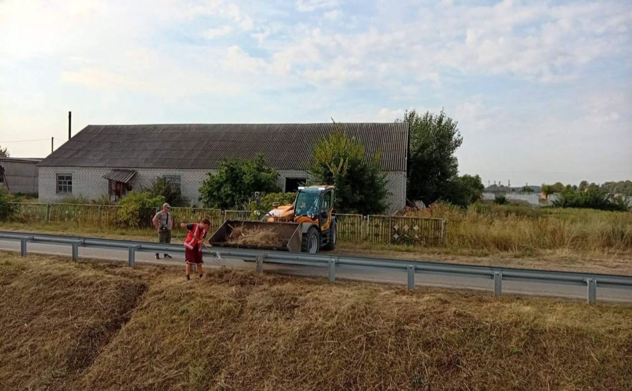 На автодорогах Полтавщини триває комплекс сезонних робіт