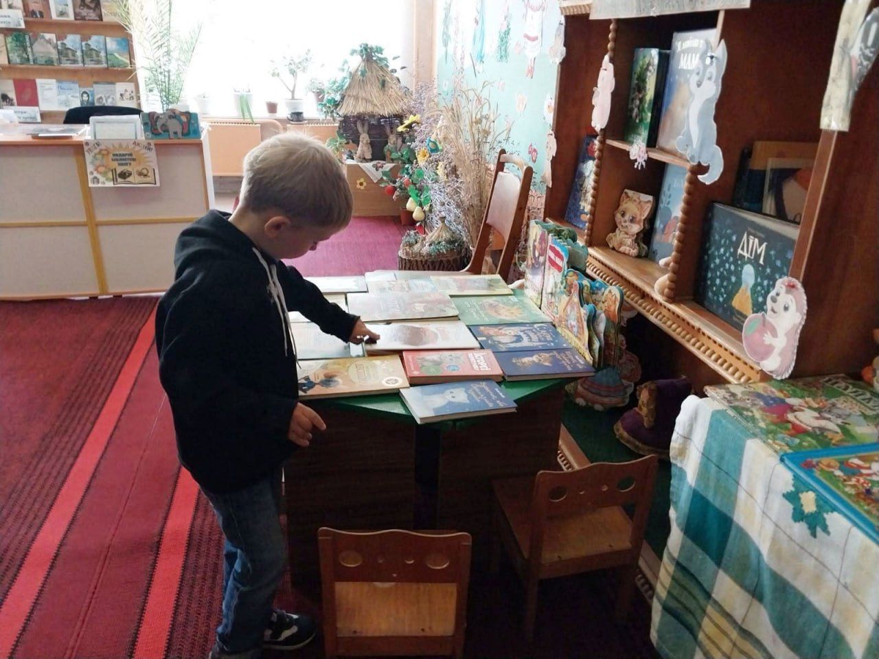 У Решетилівській ЦМБ для юних читайликів провели бібліоподорож