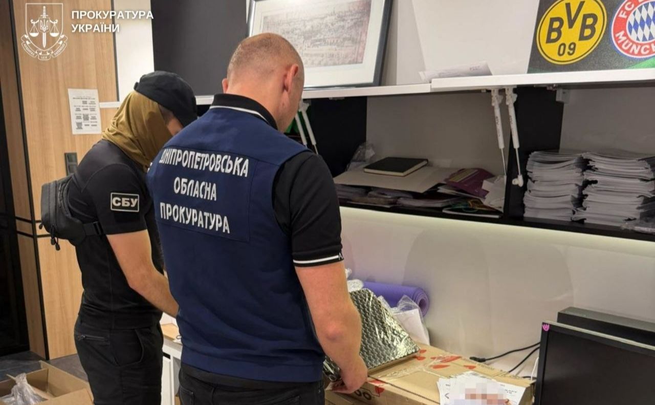 У Полтаві провели обшуки у справі фальсифікації препаратів для схуднення