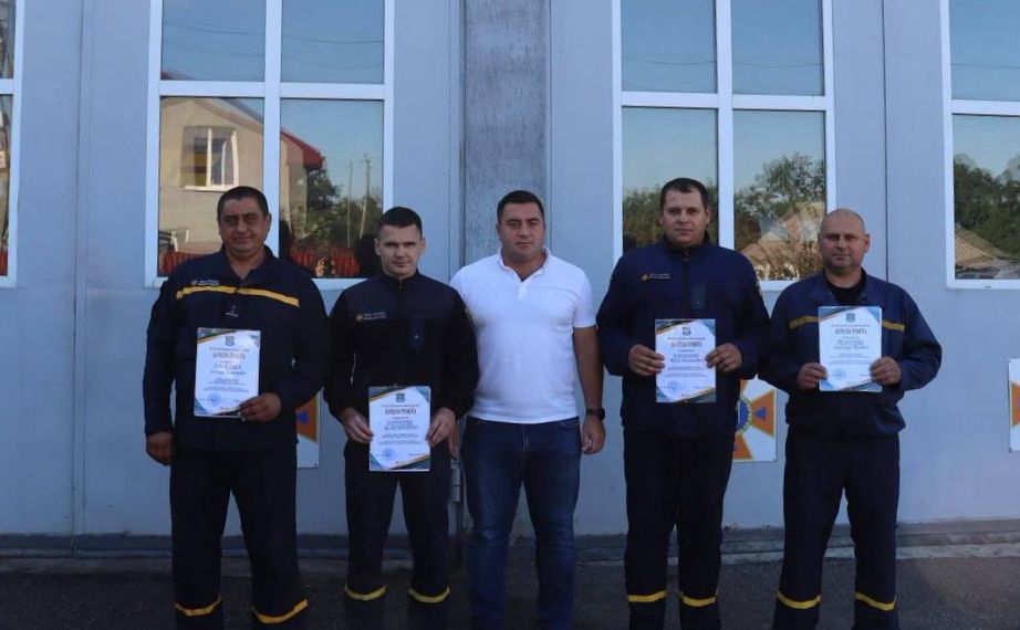 У Решетилівці відзначили рятувальників з нагоди професійного свята