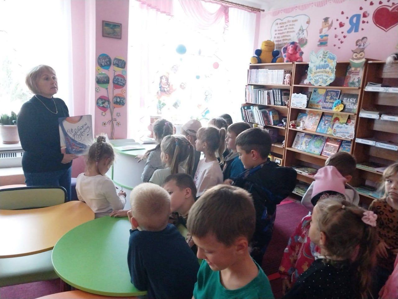 У Решетилівській ЦМБ для юних читайликів провели бібліоподорож
