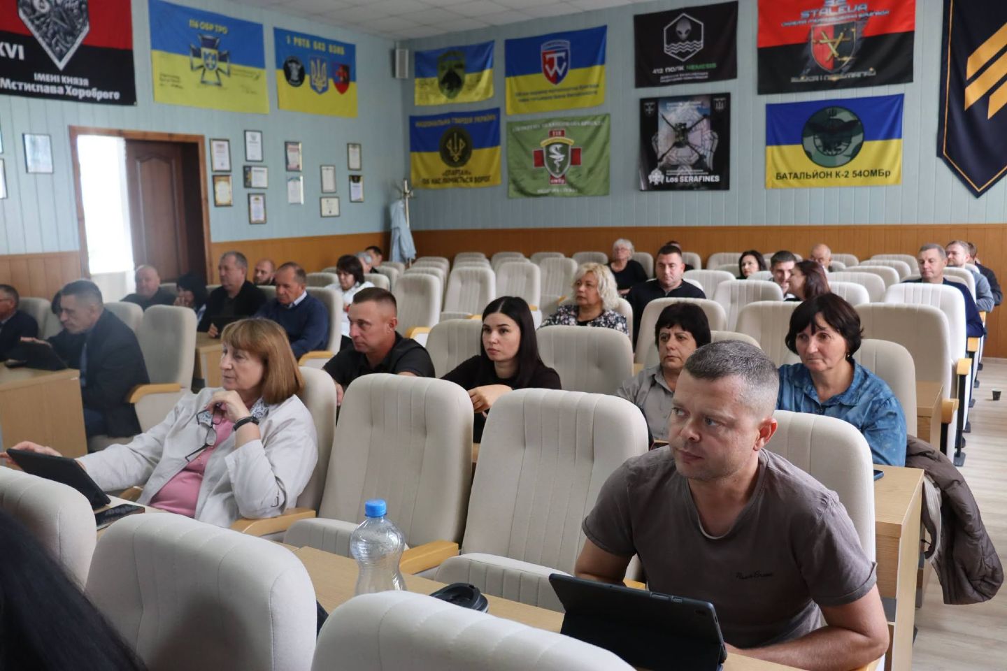 Гроші на тепло взимку, медицину, оборону та правопорядок: на що міська рада перерозподілила кошти