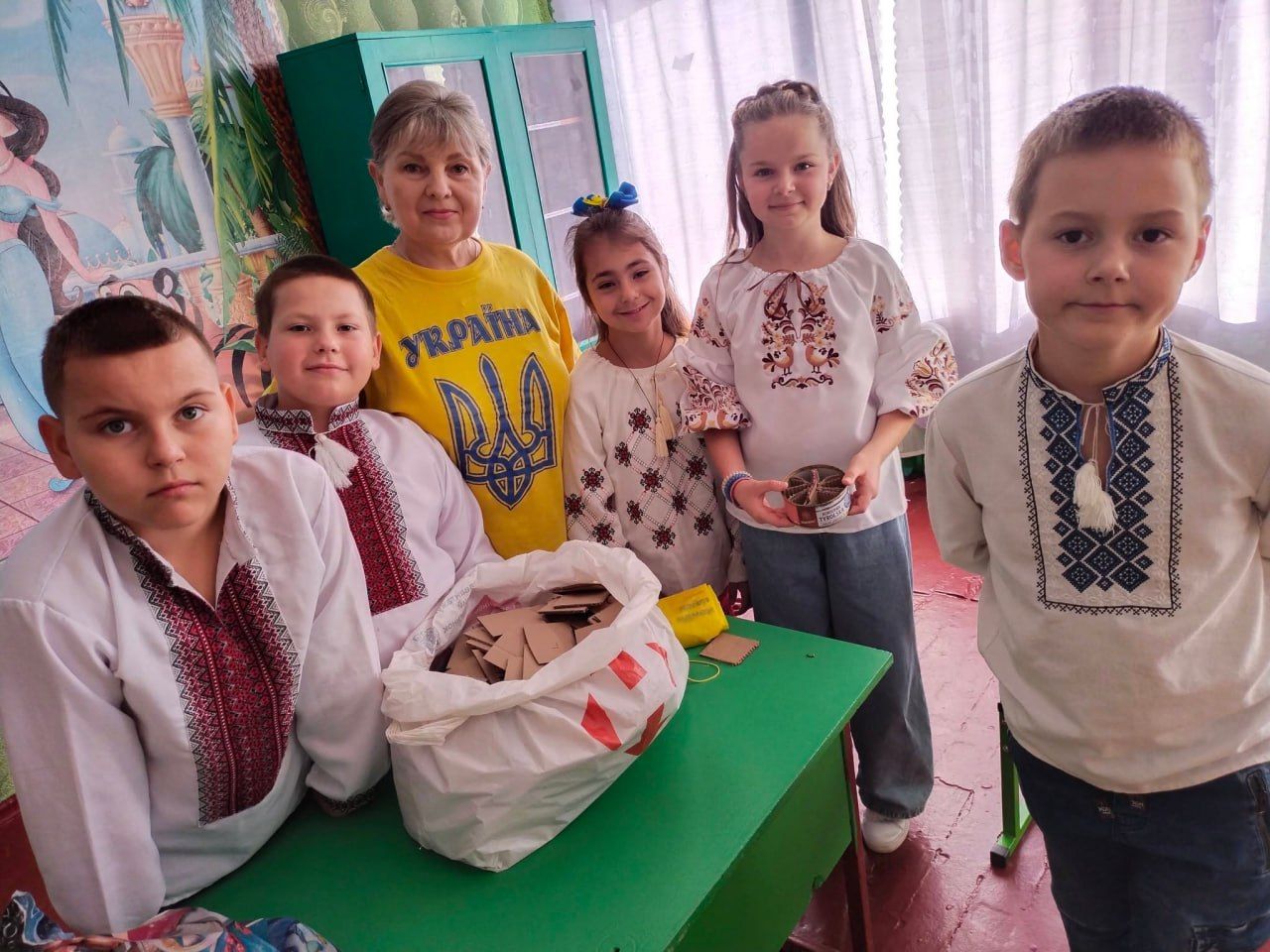 Остап’євські школярі зустрілися із земляком-захисником та волонтерами