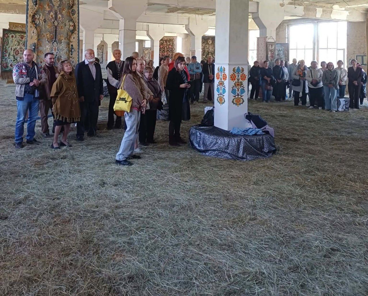 У місті відкрили виставку «Світло нитки і душі»