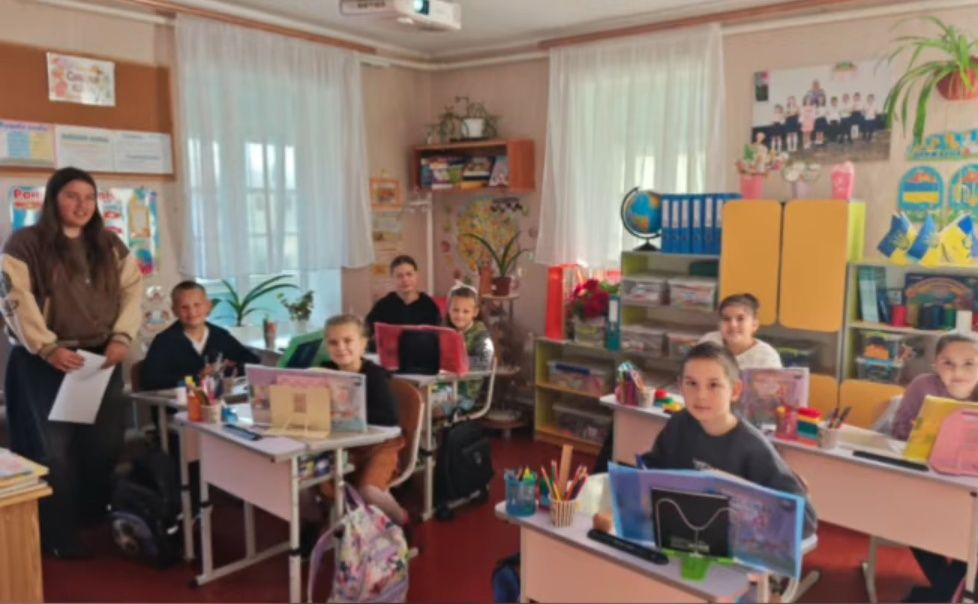 Учні Демидівської школи на один день стали вчителями