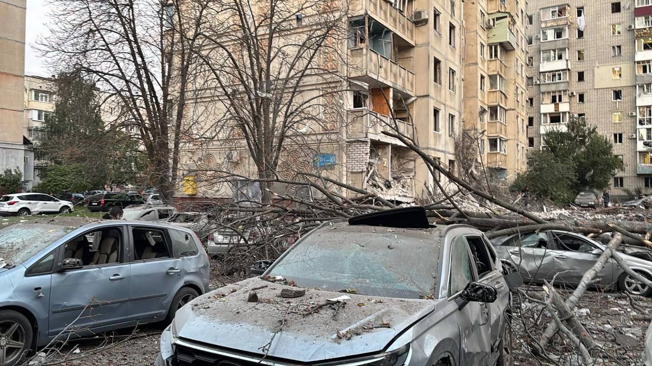 Ворог завдав удару по Кременчуку та району: є загиблі