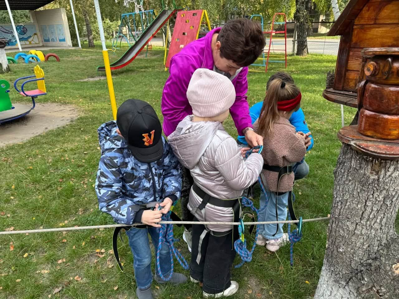 Решетилівські дітлахи ознайомилися із туристичним спорядженням