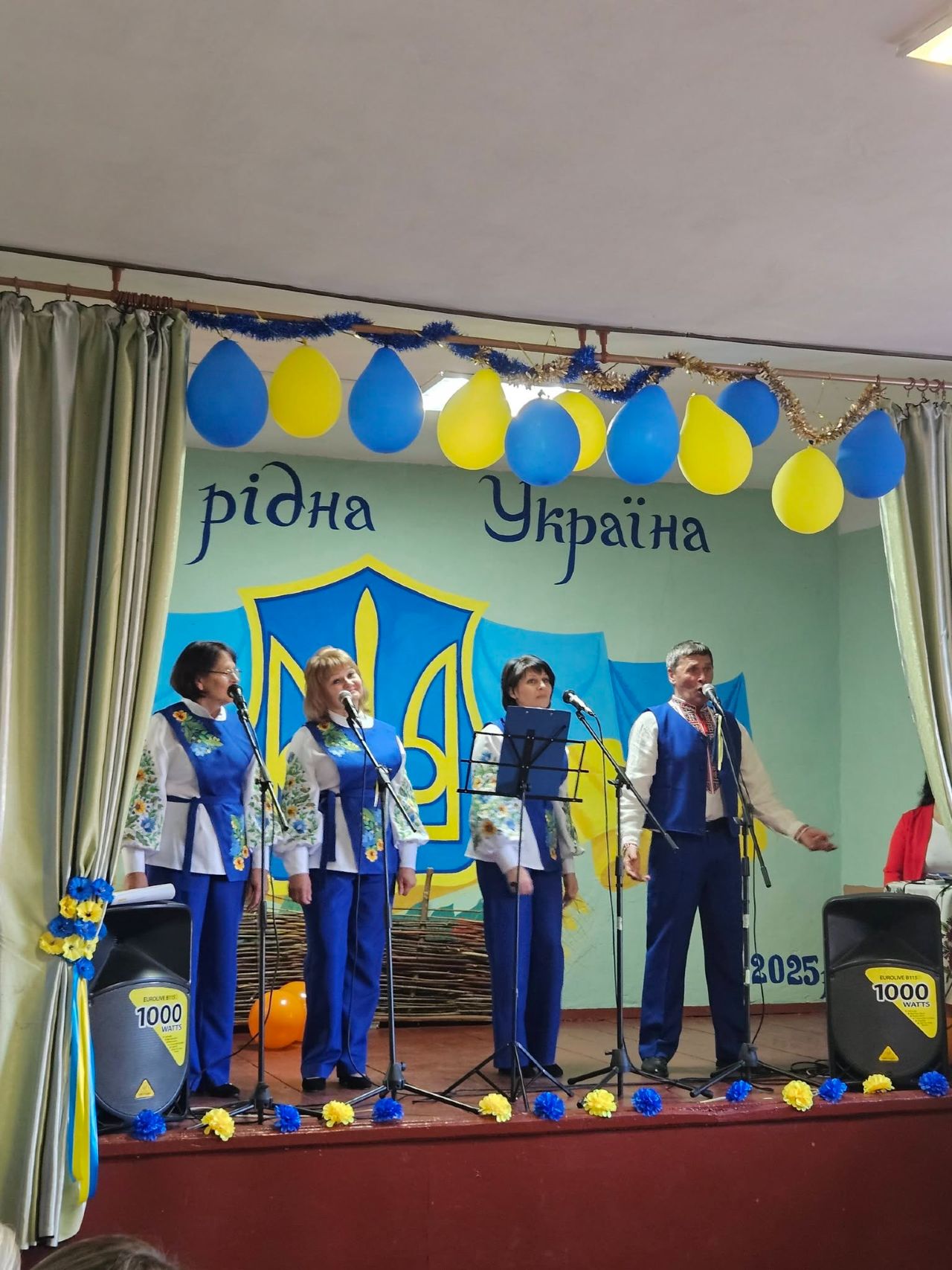 На ярмарку у Пасічниках зібрали 23 тисячі гривень для захисників