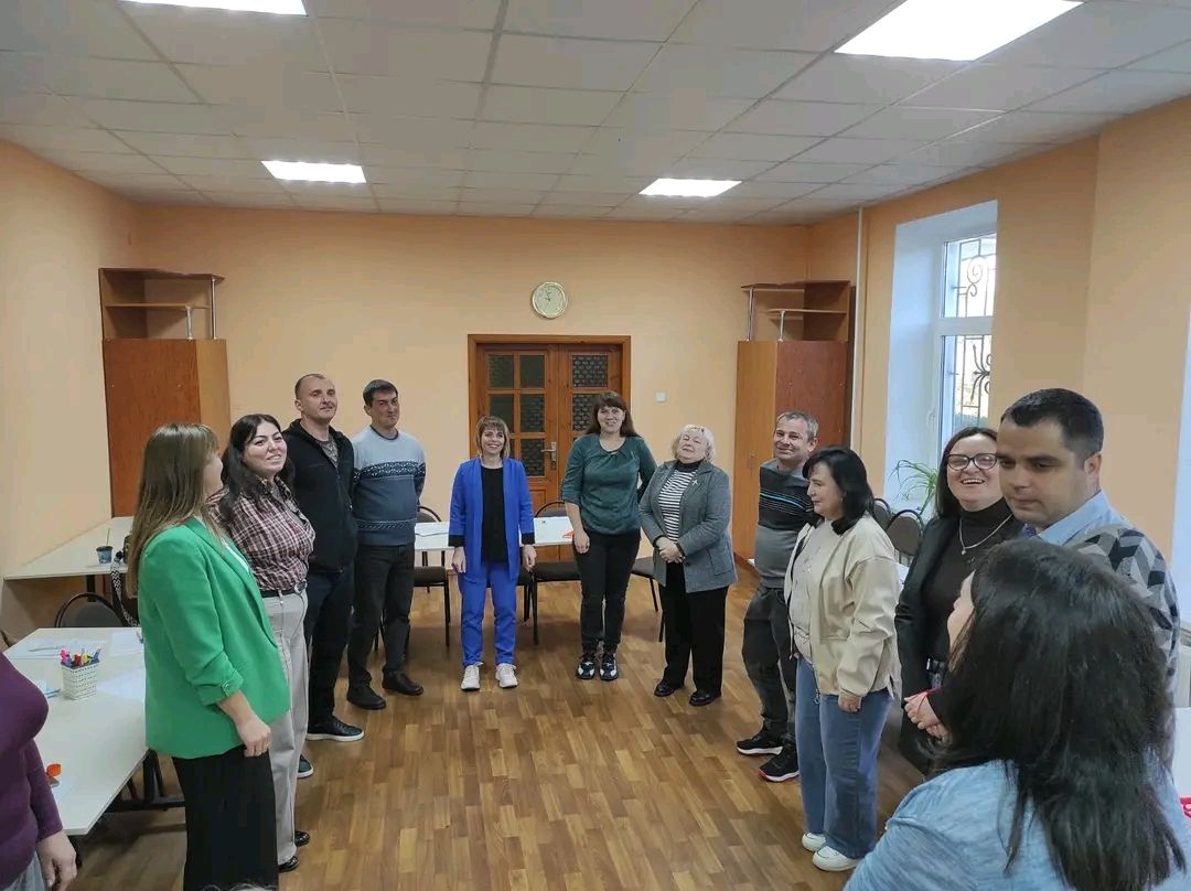 У Решетилівській громаді провели зустріч для новопризначених асистентів учителів та вихователів