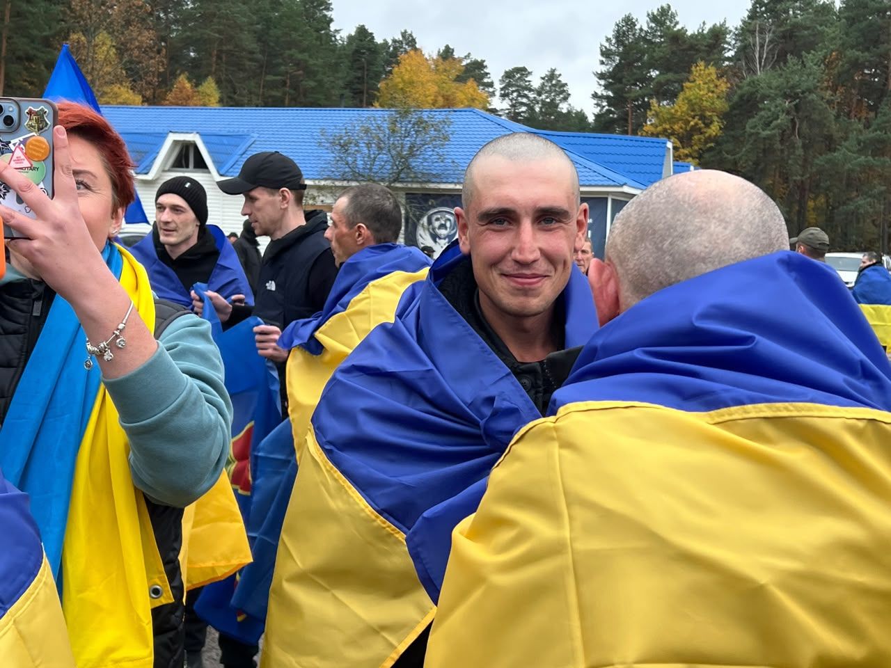Наші вдома! З російського полону звільнили ще 270 українських захисників