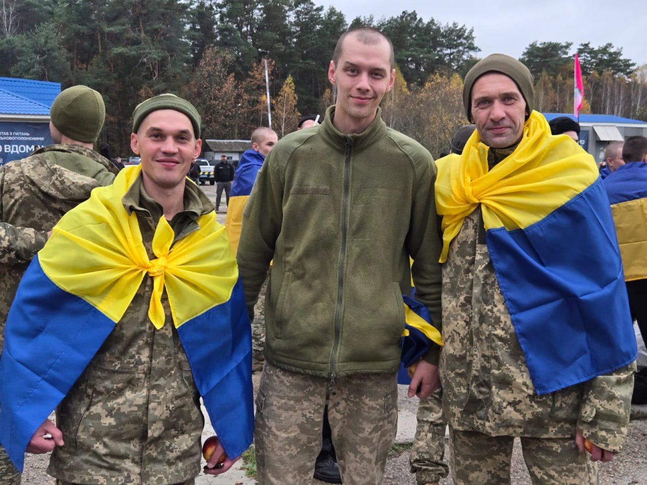 Наші вдома! З російського полону звільнили ще 270 українських захисників